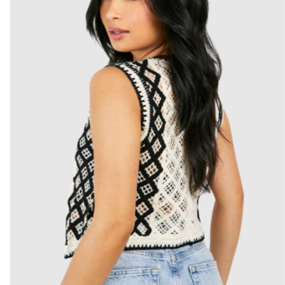 Urban Revivo Black & White Floral Crochet Vest Size 10 Button Front‎ Boho Chic - Picture 3 of 16